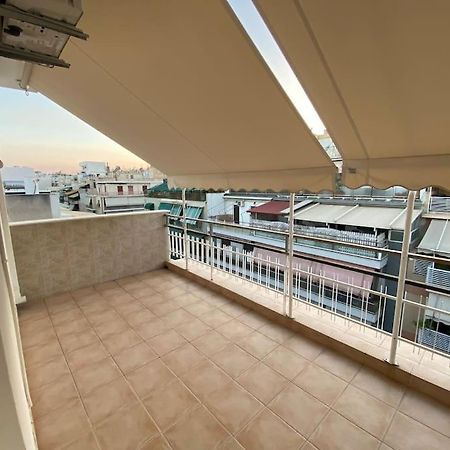 Pent House With Terrace Lägenhet Pireus Exteriör bild